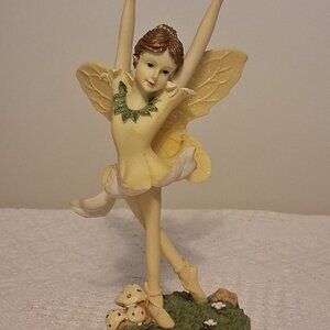 🧚‍♀️ Dezine Fairy Collection #5859 – Honey Ballet Figurine